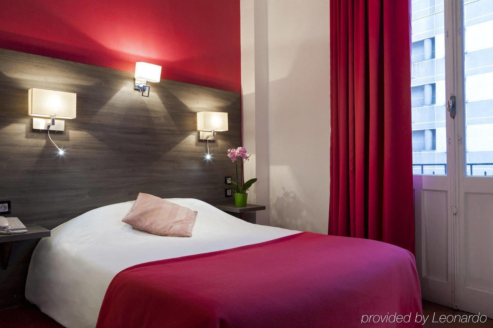 Hotel Actuel Chambery Centre Gare Exterior photo