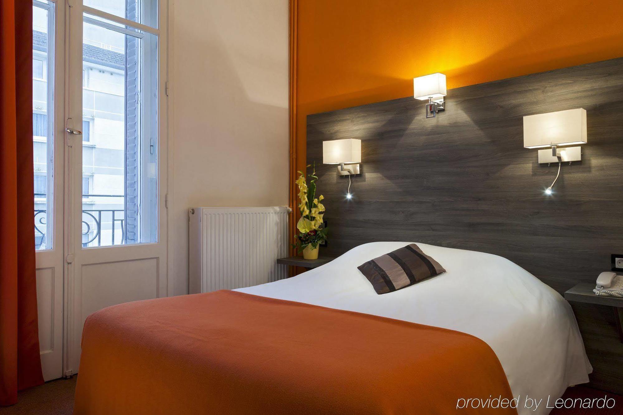 Hotel Actuel Chambery Centre Gare Exterior photo