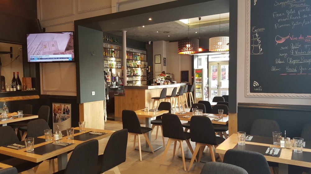 Hotel Actuel Chambery Centre Gare Exterior photo
